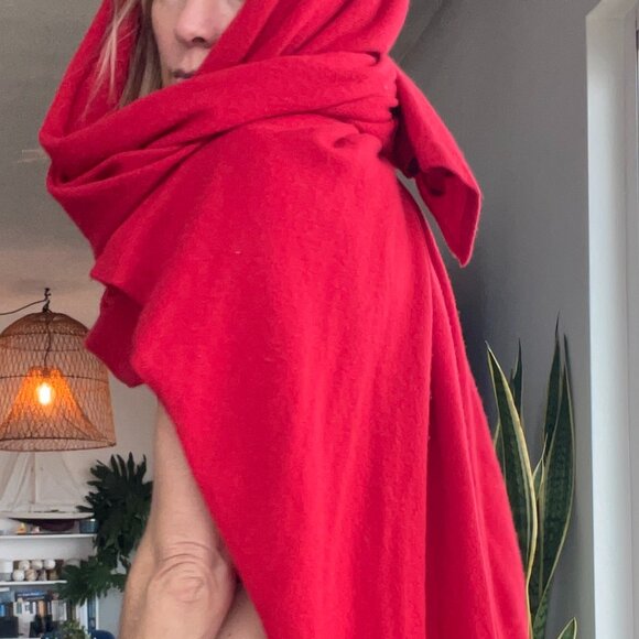 GOBI Accessories - GOBI Red cashmere Wraparound Scarf